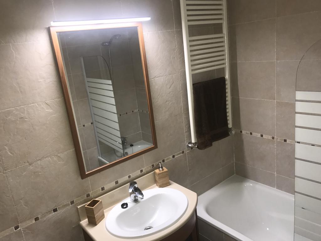 Ferienwohnung Golf Y Nieve Sabiñánigo Exterior foto