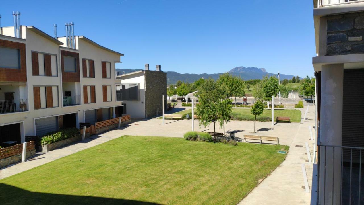 Ferienwohnung Golf Y Nieve Sabiñánigo Exterior foto